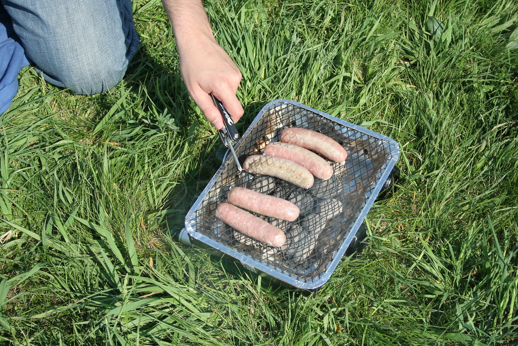 disposable barbeque cooking sausages